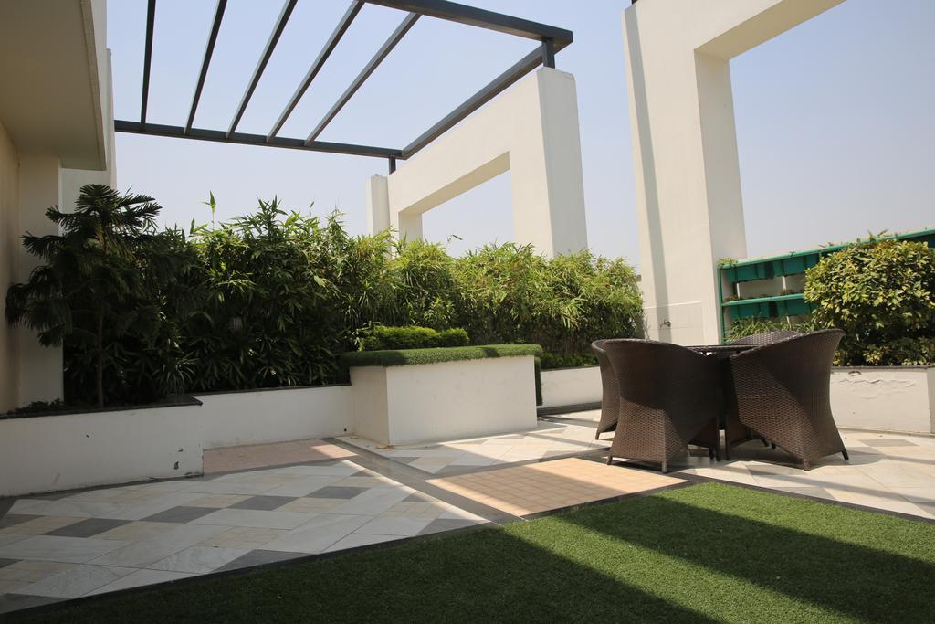 Ramada By Wyndham Ghaziabad Vasundhara Hotel Luaran gambar