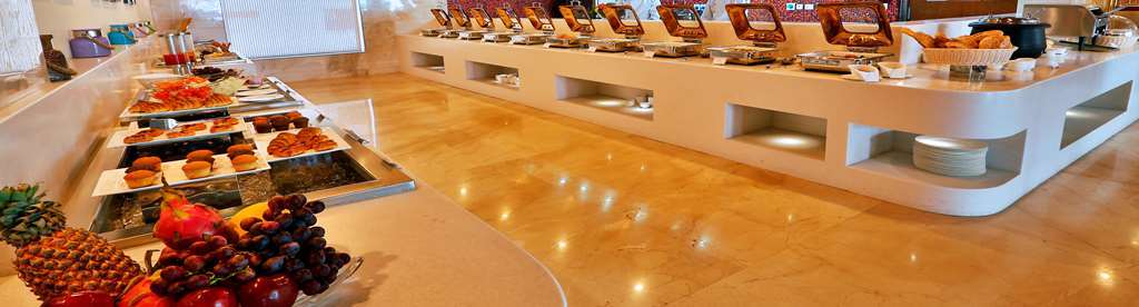 Ramada By Wyndham Ghaziabad Vasundhara Hotel Restoran gambar
