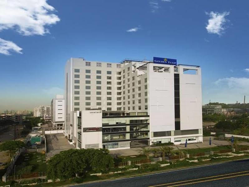 Ramada By Wyndham Ghaziabad Vasundhara Hotel Luaran gambar