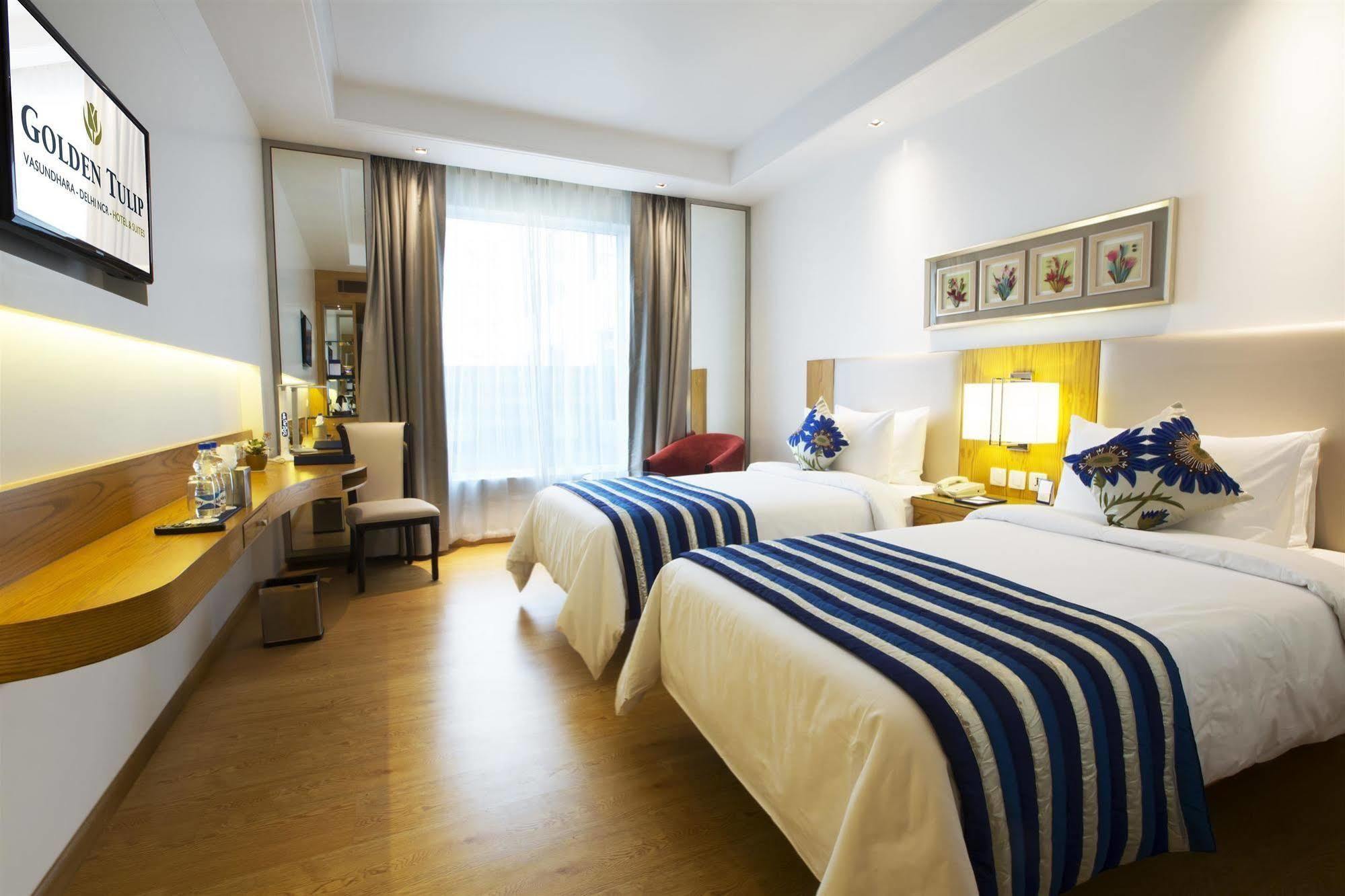 Ramada By Wyndham Ghaziabad Vasundhara Hotel Luaran gambar